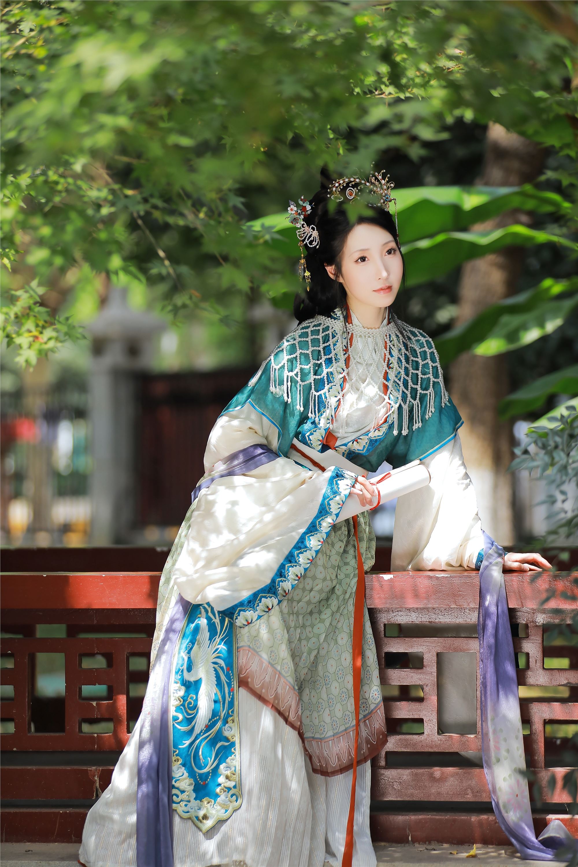 YITUYU艺图语 2025.01.30 秋风起 李猜